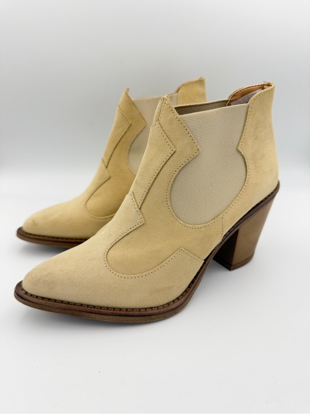 Lascana Beige Suede Western Ankle Boots Size 39 / women’s 9 made in Italy
